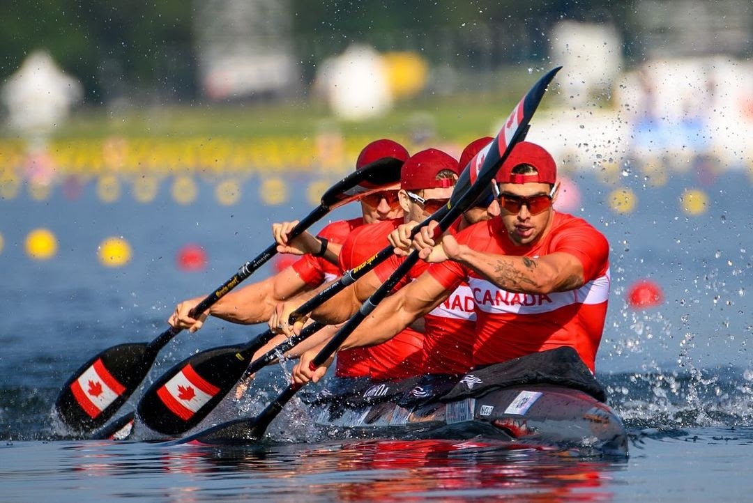 Laurent Lavigne frôle la finale avec son équipe lors du K-4 500 m