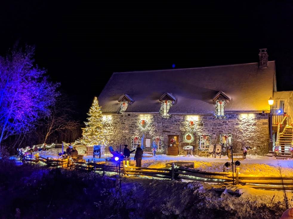 Le Moulin Michel dévoile l’organisme soutenu par le Sapin du partage