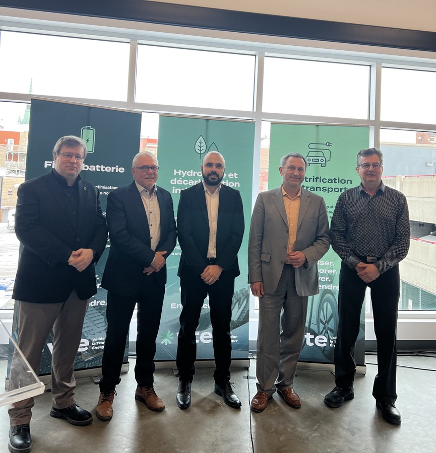 Une entente pour l’électrification des transports et la décarbonation portuaire