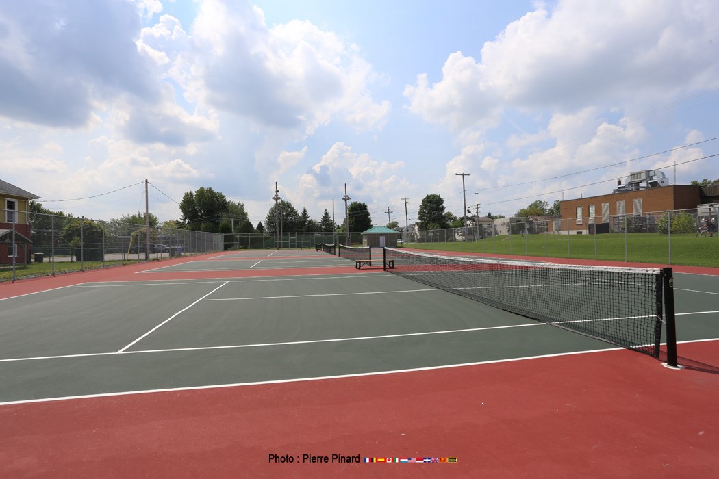 Des améliorations complétées pour le tennis et la pétanque