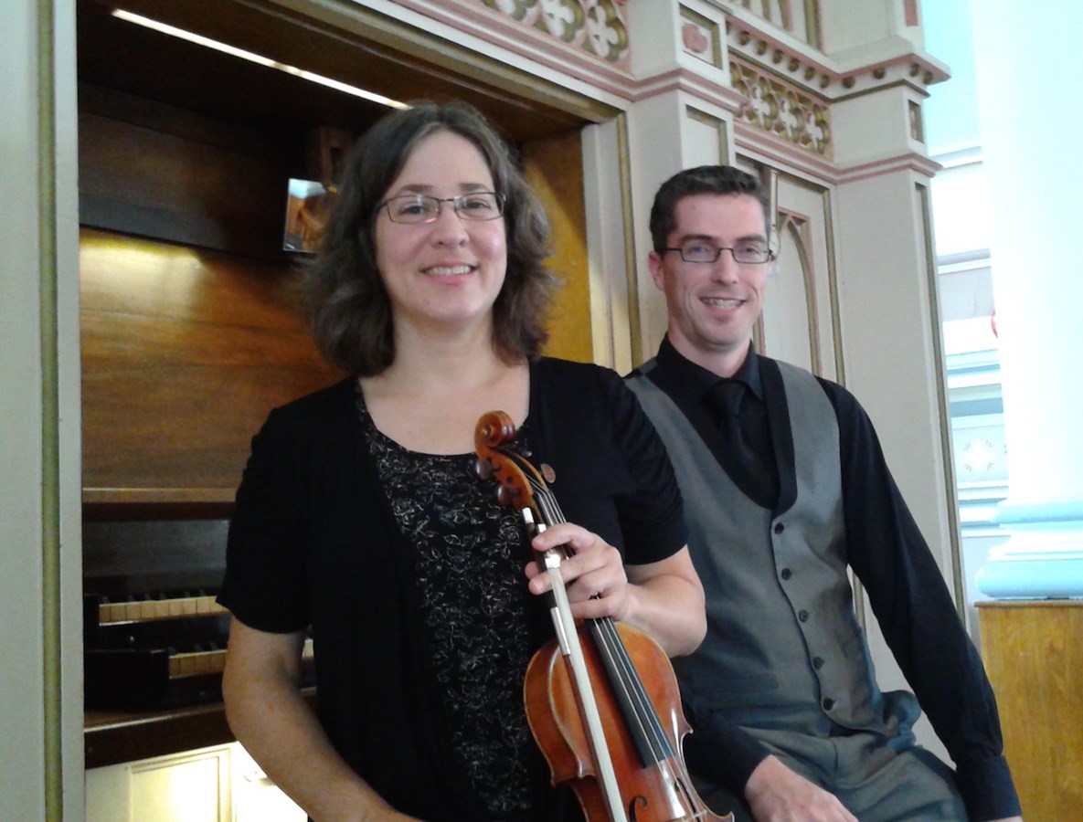 La violoniste Louise Nadon et l’organiste Louis Brouillette.
