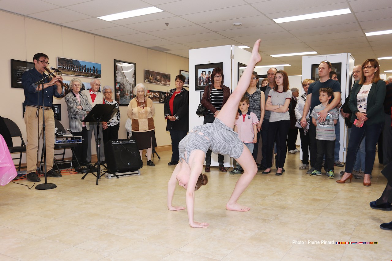 Une prestation de la ballerine Élianne Bergeron du Studio Hélène Borgia accompagnée du musicien Patrick Therrien.