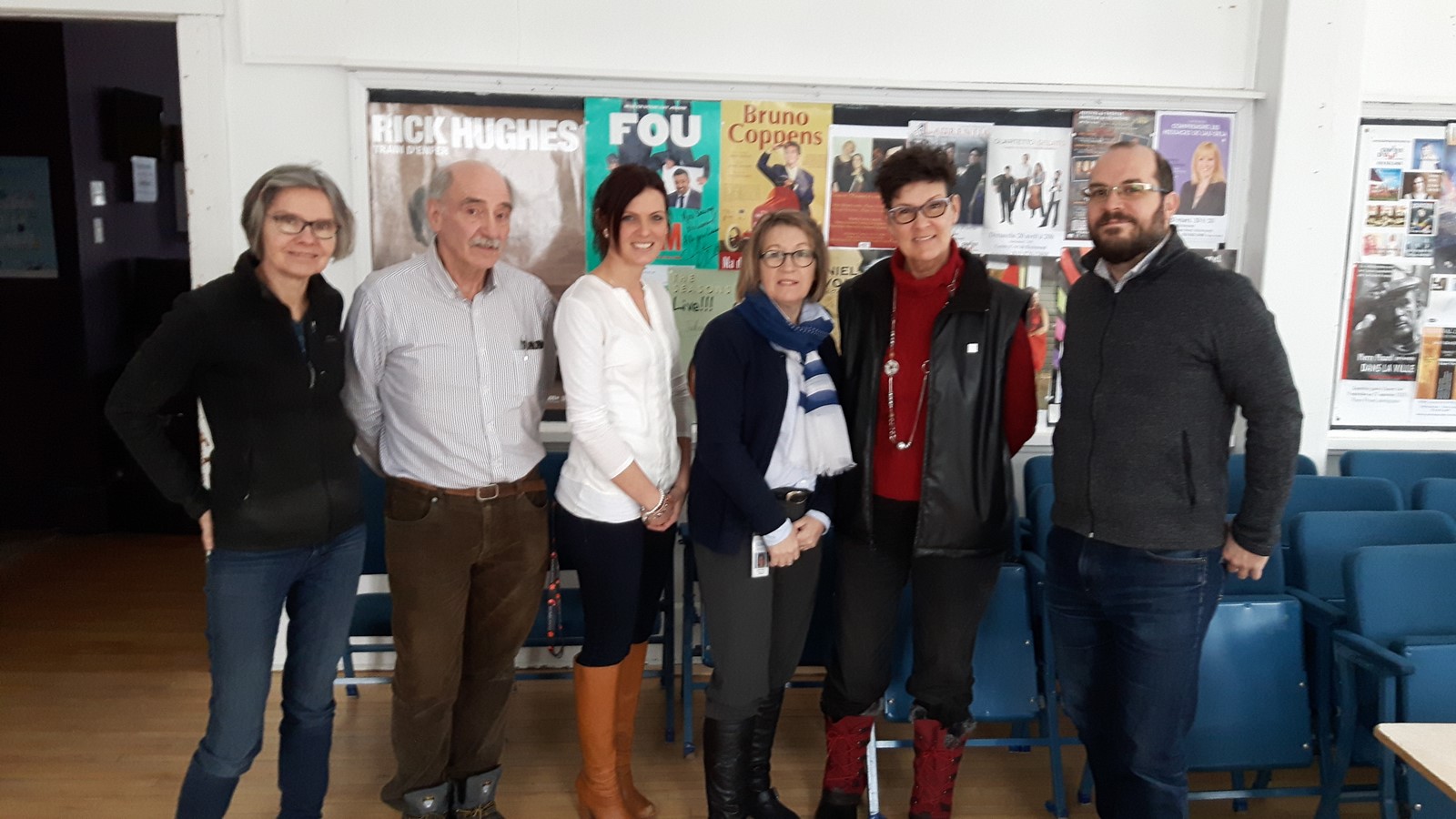 Le nouveau conseil d’administration : Aude Néron, Nick Fonda, Vickie Lasonde, Joann Herbers, Sylvie Giroux et Dominic Pearson (absent lors de la photo: Solange Pageau et Normand Pelletier).