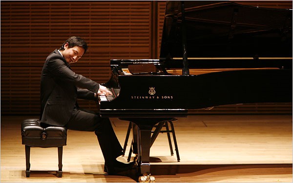 Wonny Song, pianiste sera le premier artiste invité de Concerts de la Chapelle.