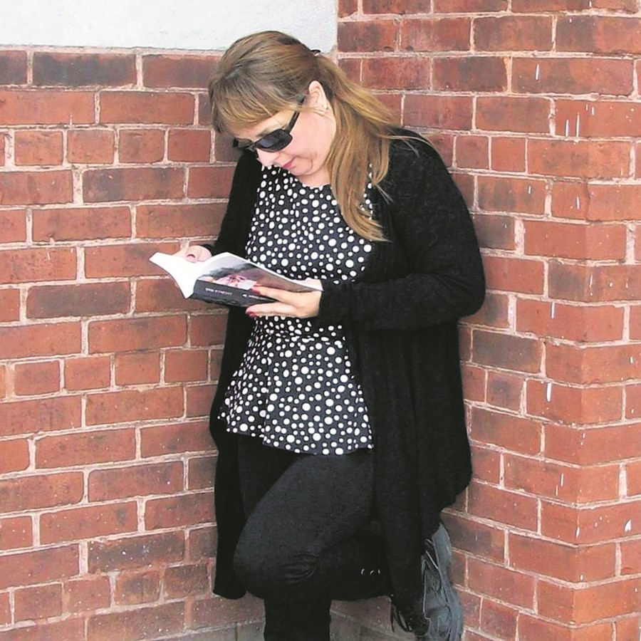 Chantal-Louise Girouard est la femme derrière la création de CLG Éditions Distribution.