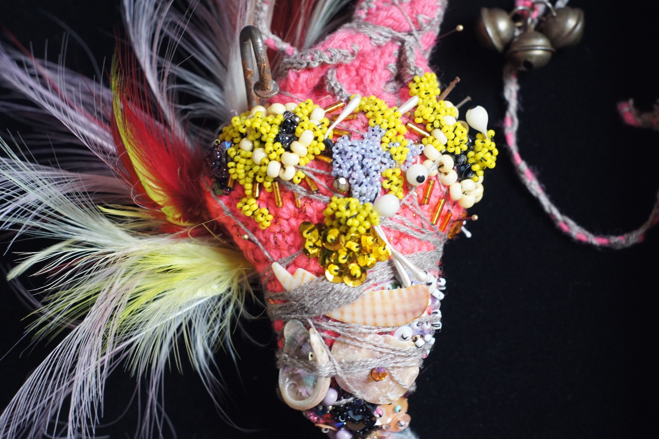 Cœur Voodoo, œuvre d’ Emily Beer. 