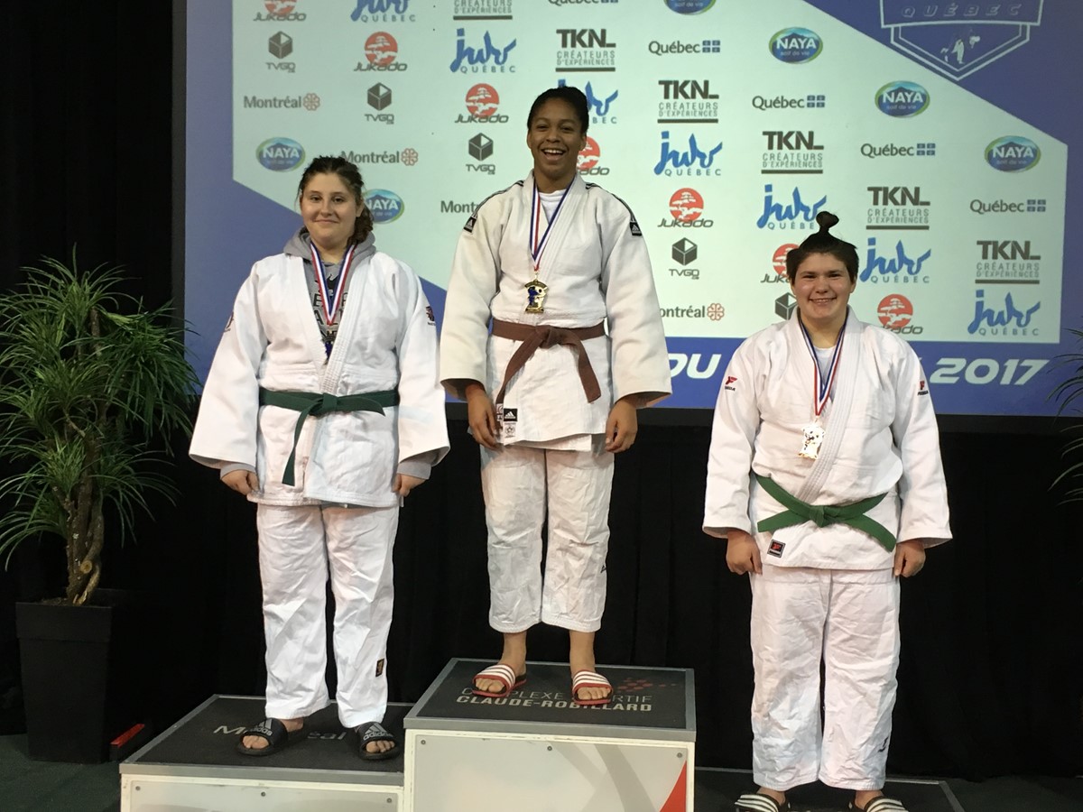 Élodie Lefebvre sur la seconde marche du podium.
