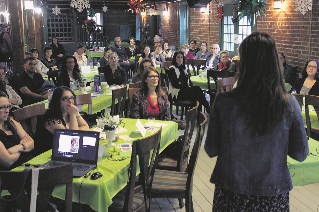 Près de quarante membres et invitées étaient réunies à la rencontre des Agricultrices de l’Estrie.