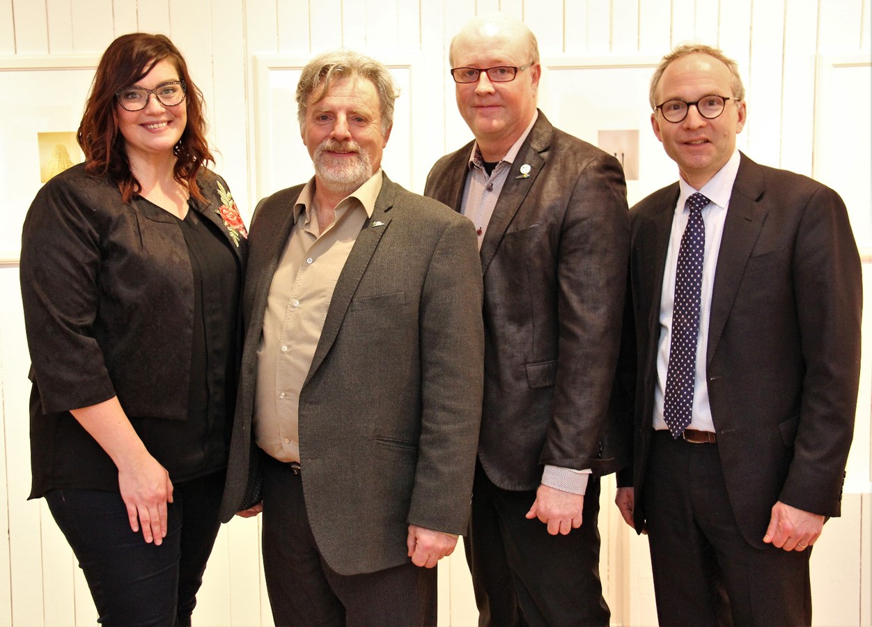 Le ministre Martin Coiteux en visite à St-Camille