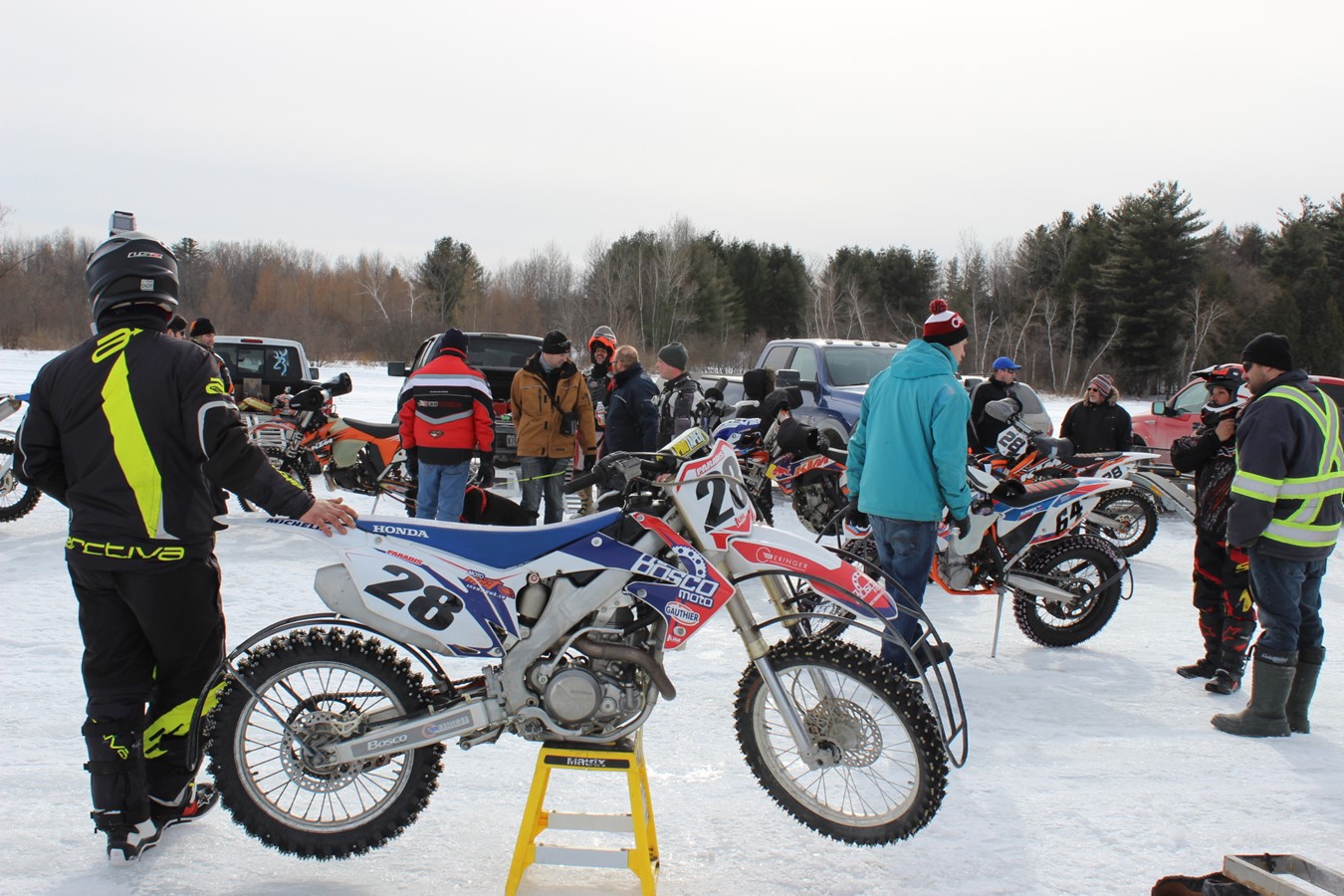 Du motocross sur lac Tomcod de St-François