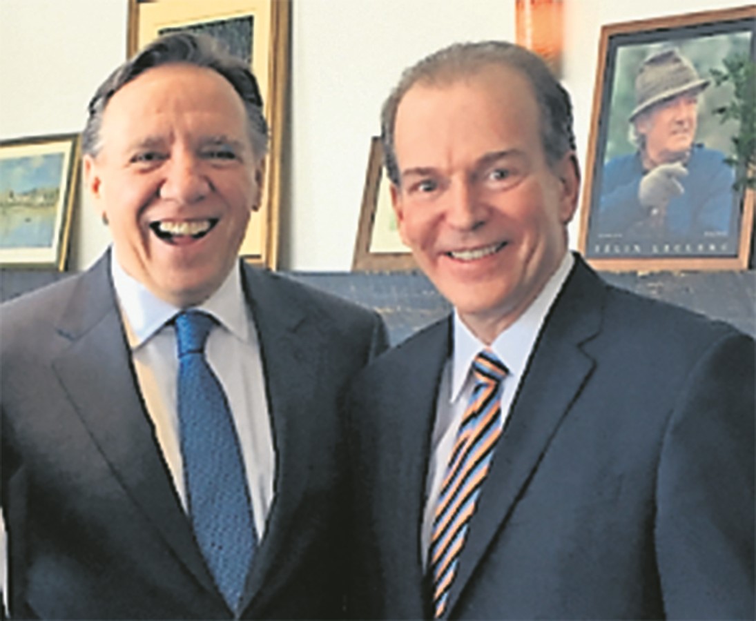 Le Chef de la CAQ François Legault et son candidat dans Richmond, André Bachand.