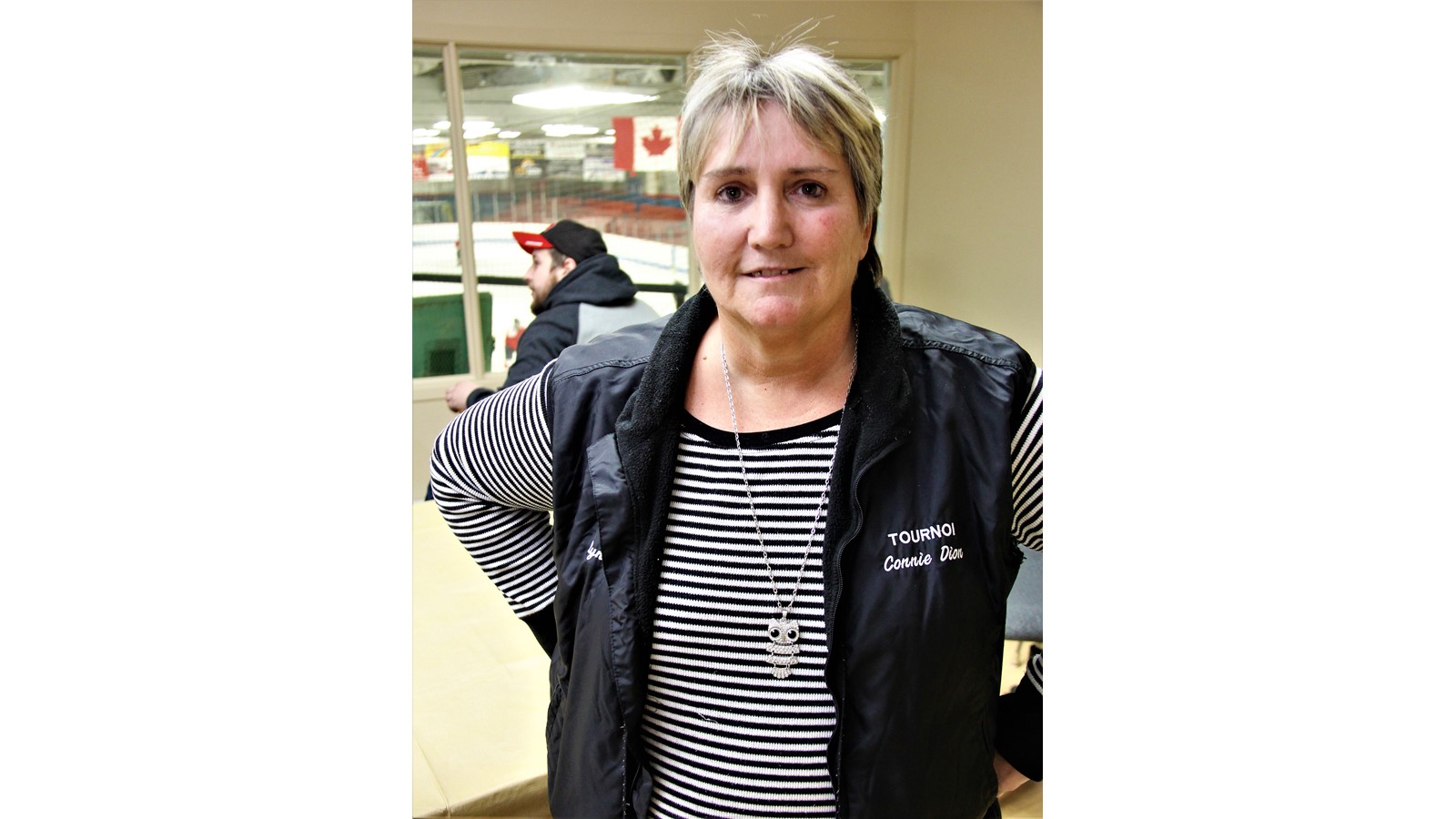 Mme Lynda Beaudoin, agent de liaison médias, du Club de hockey Nordik Blades