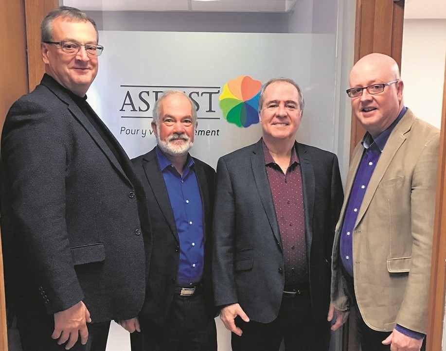 Sur la photo de gauche à droite : Messieurs Martin Lafleur, Denis Roy, Pierre Corbeil et Hugues Grimard