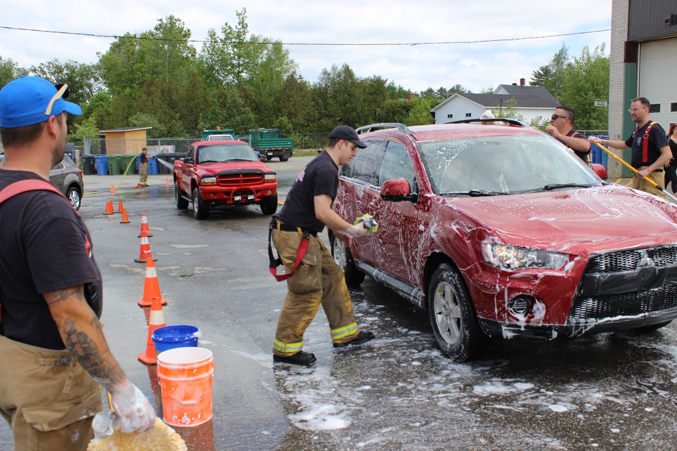 De nouveaux soutiens pour le lave-autos des pompiers