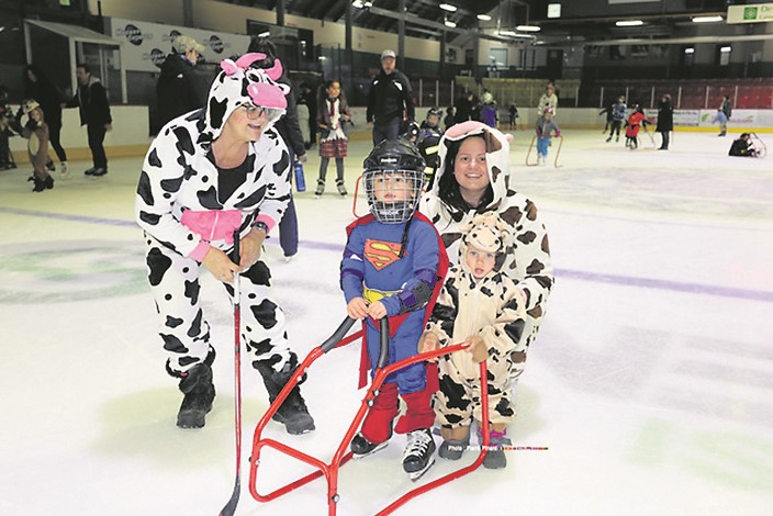 Halloween, bonbons, patinage libre et beaucoup de plaisir