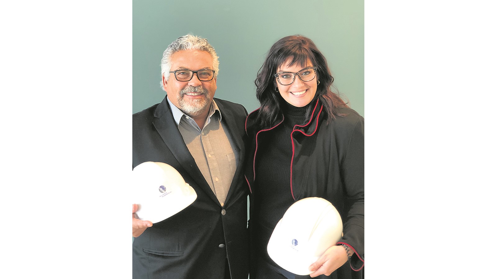 Pierre Saint-Aubin, Vice-Président Affaires corporatives et Karine Vallières