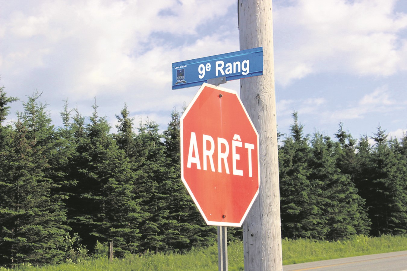 Un garage en feu dans le 9e rang