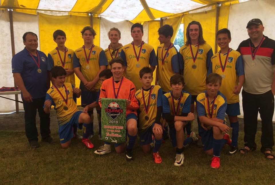 7 juillet. Une autre belle performance de l’Association du soccer mineur de Windsor au Festi-tour de Magog. Les U8-L2 Tim Hortons ont terminé 1er au classement du festival!