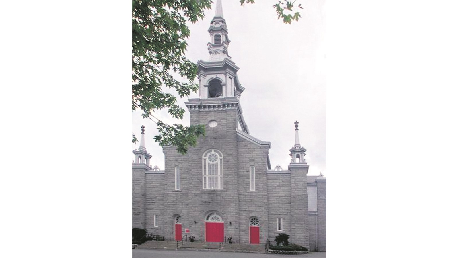 L’Église Saint-François-Xavier.