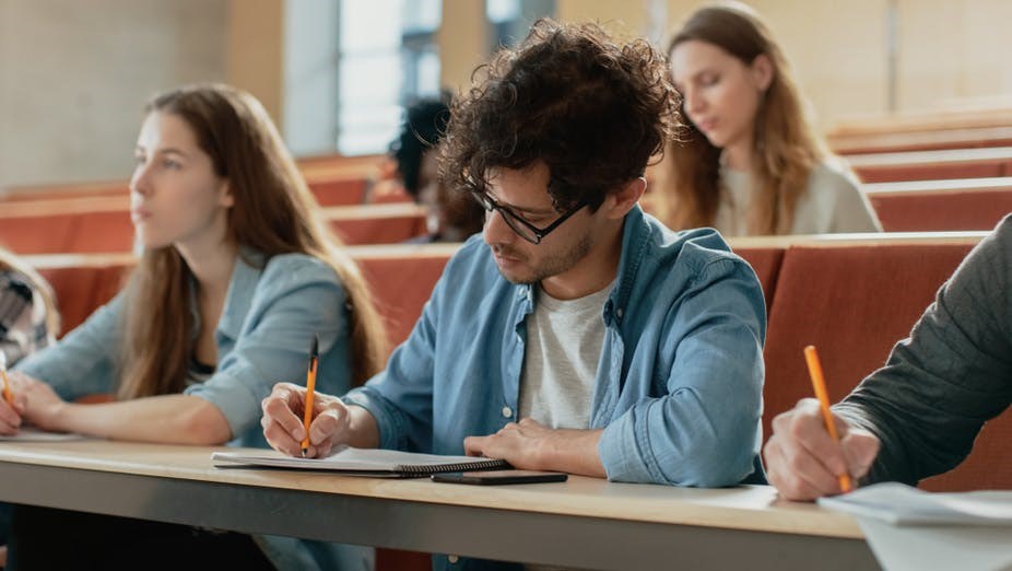 COVID-19 : des détails sur la Prestation canadienne d’urgence pour les étudiants