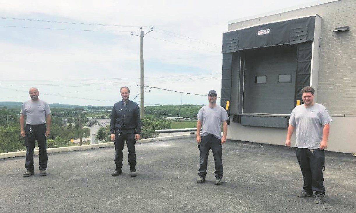 Les quatre techniciens de l’usine de filtration.