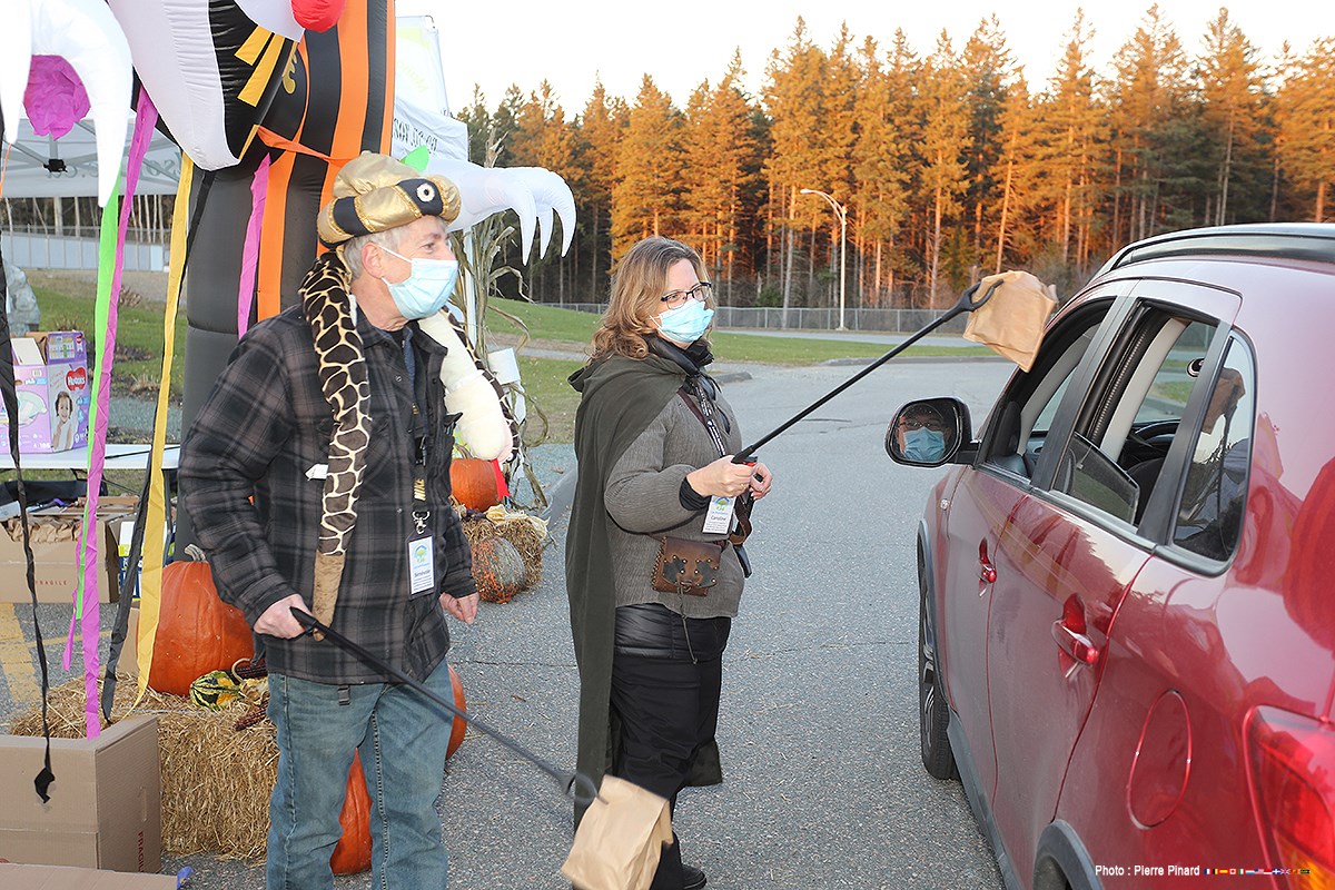 Octobre 2020 : L’Halloween à l’auto organisé par la Maison des Abrisseaux et Ville de Windsor.