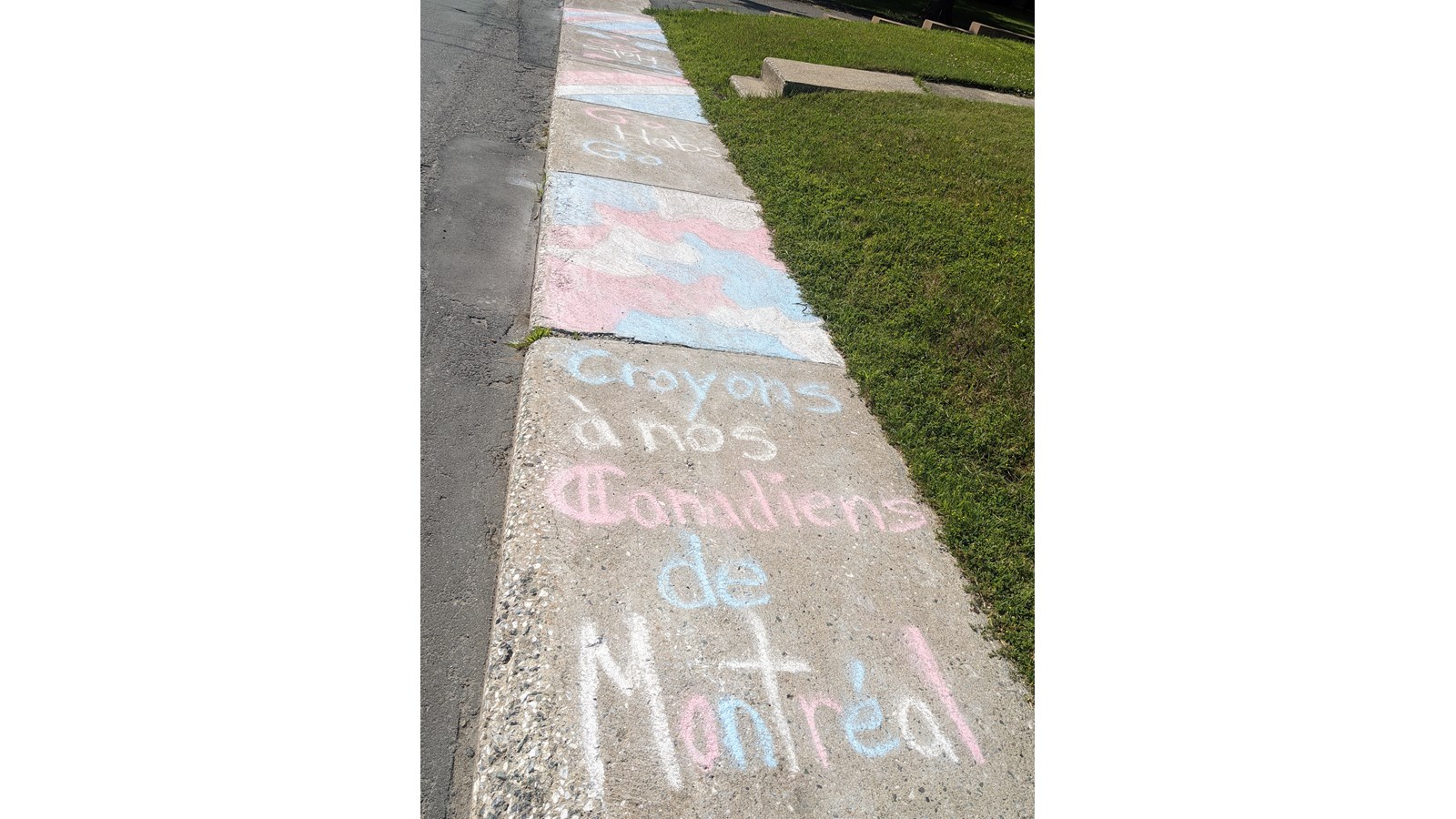 Des trottoirs aux couleurs des Canadiens de Montréal
