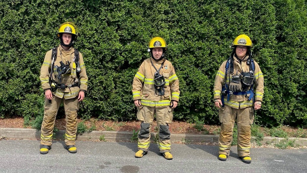 Danville accueille trois nouveaux pompiers formés