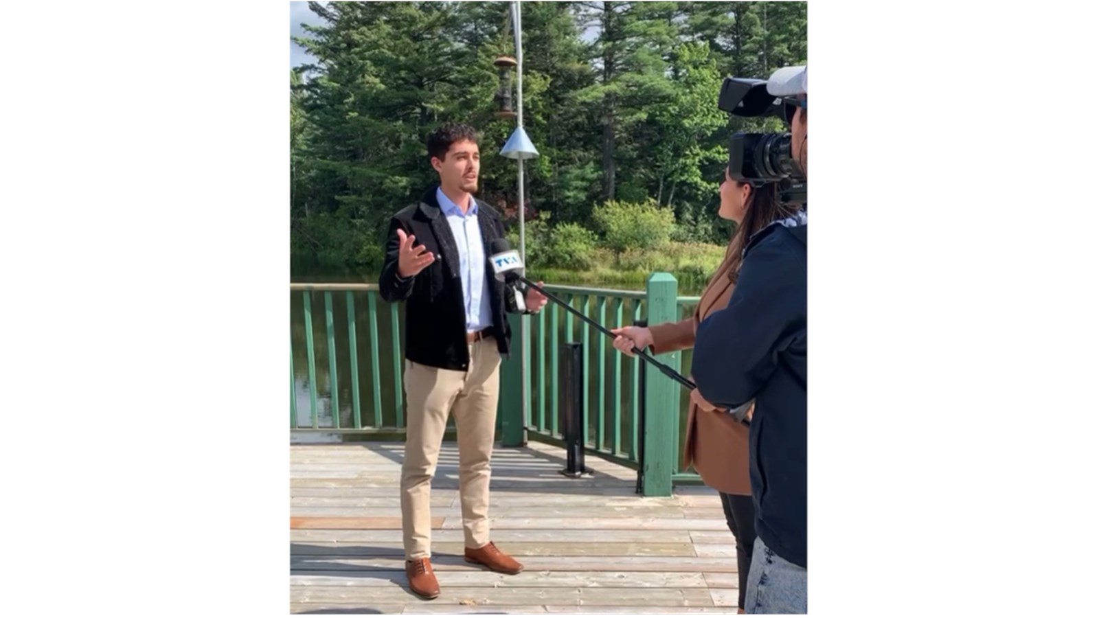 Alexandre Desmarais discutant des enjeux prioritaires dans Richmond-Arthabaska