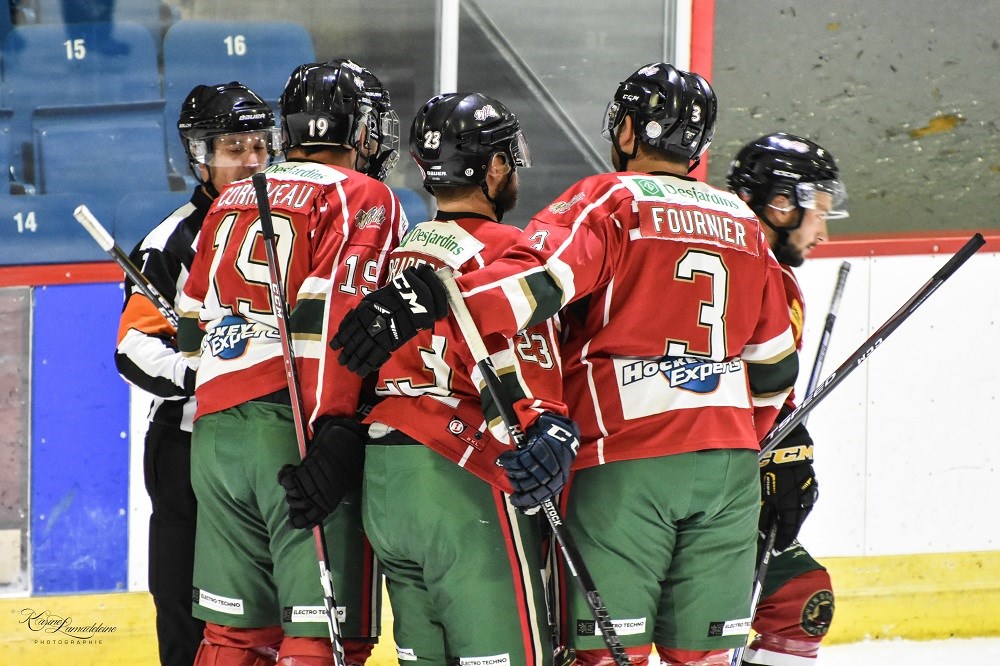Félix Meunier et Le Desjardins – Wild s’éclatent à l’ouverture locale