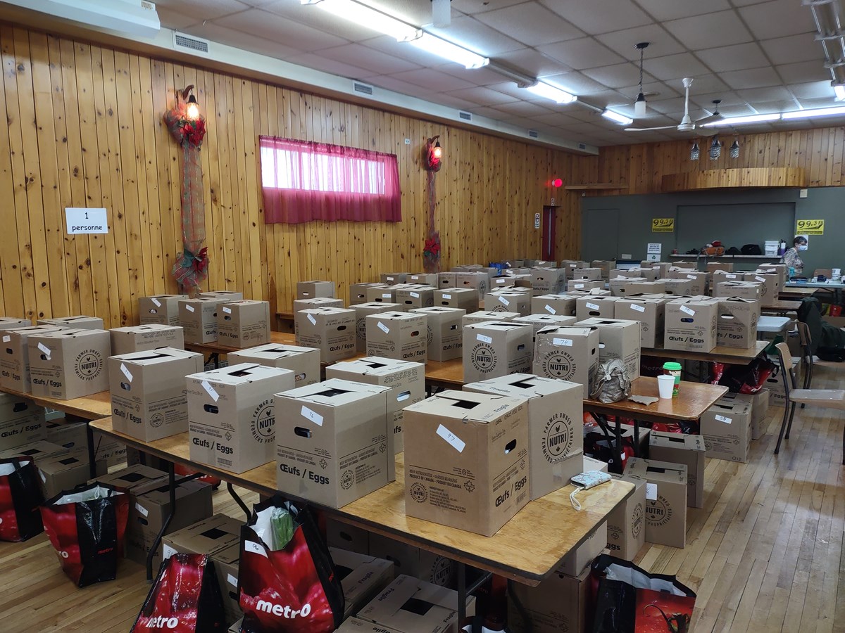 Près de 200 paniers de Noël distribués à Val-des-Sources