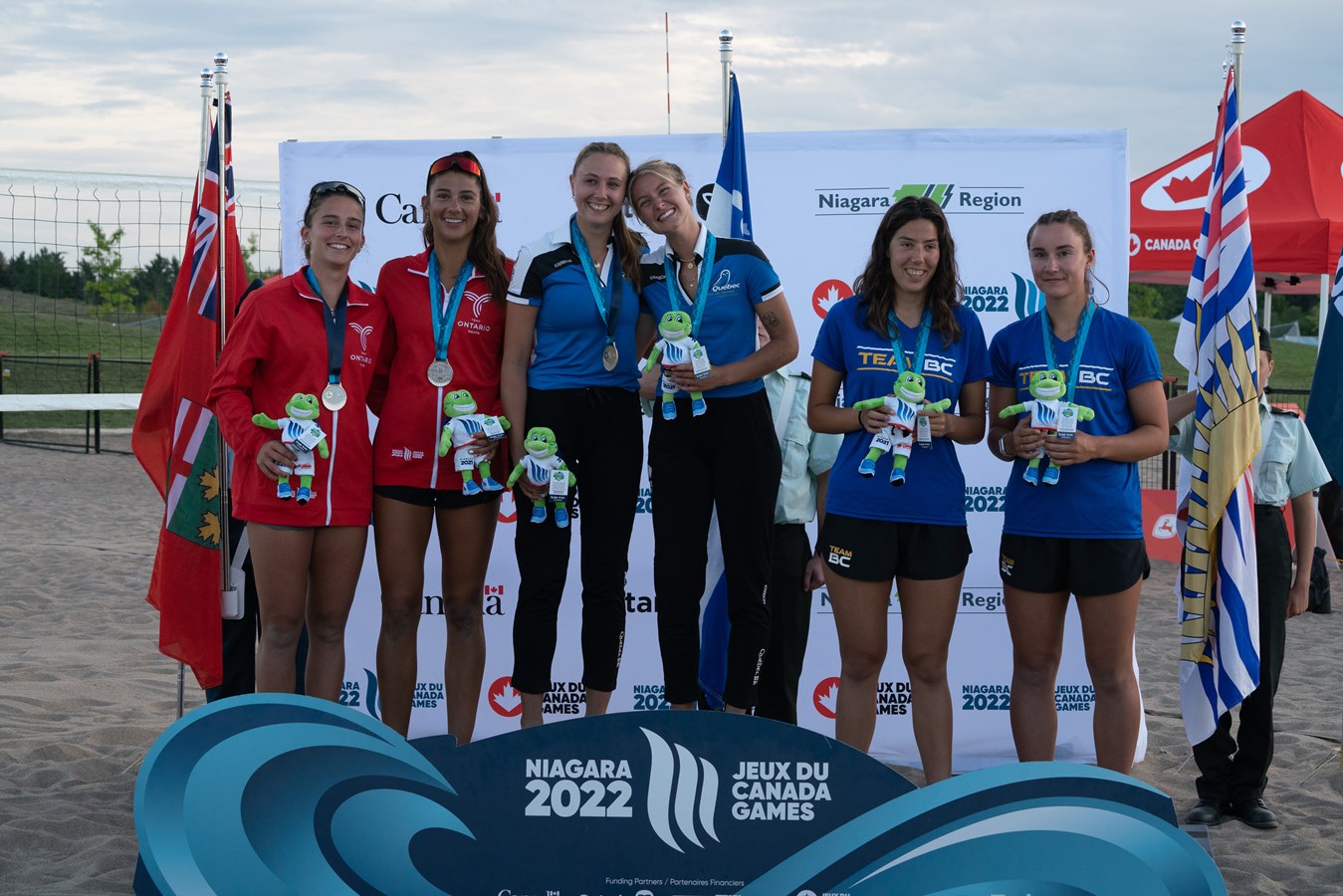 Laura Côté-Collin et sa coéquipière Audrey Gauthier ont décroché l’or en volleyball de plage aux Jeux du Canada