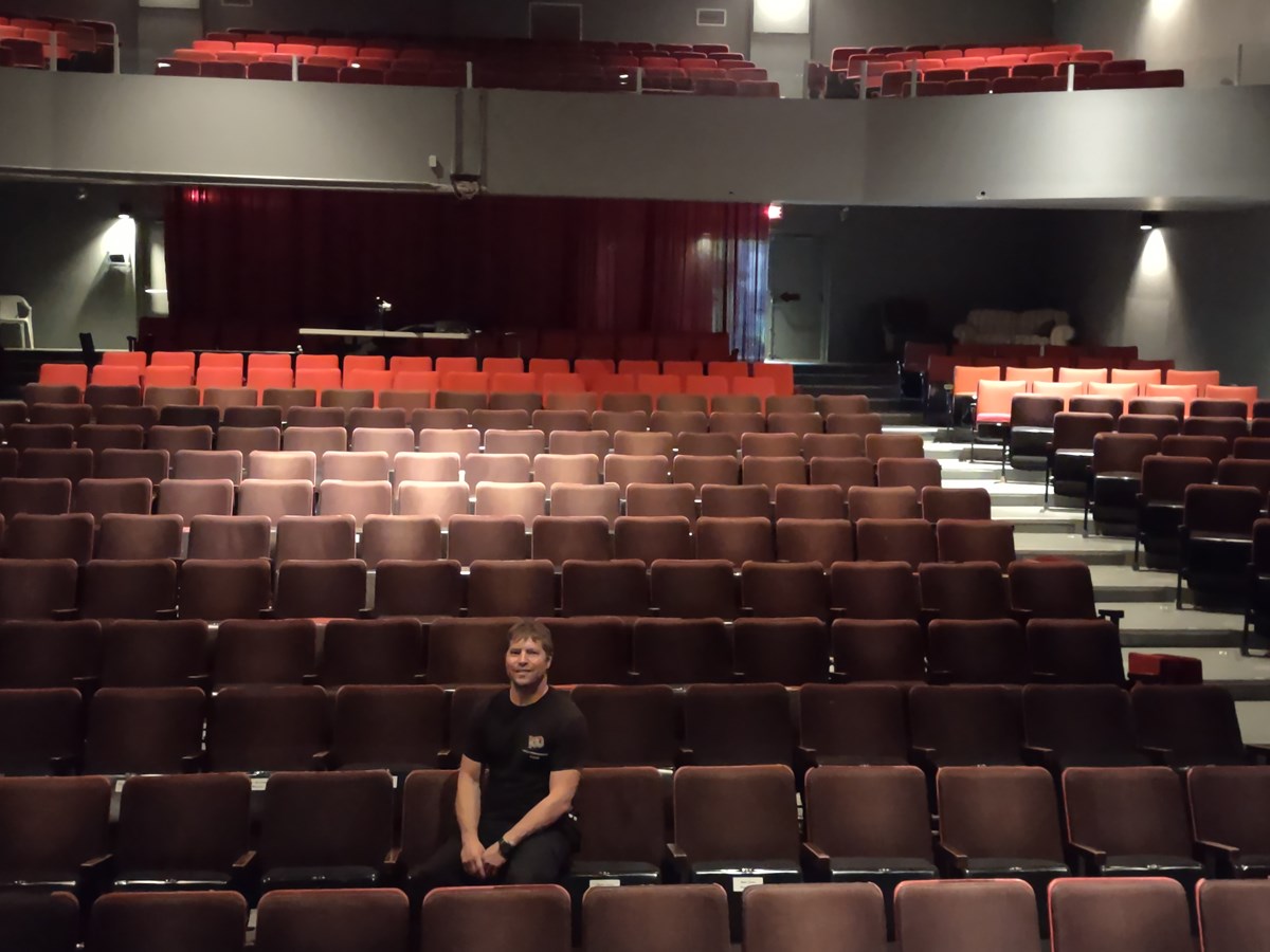 Un Estrien se porte acquéreur du Théâtre des Grands Chênes
