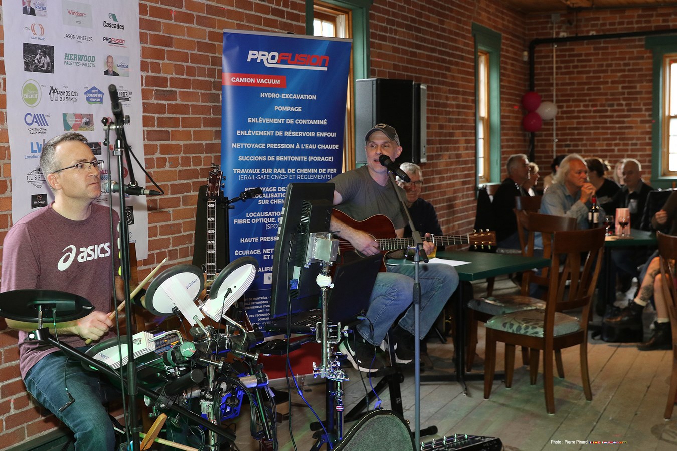 Les musiciens ont permis d’amasser une somme de 1500 $.