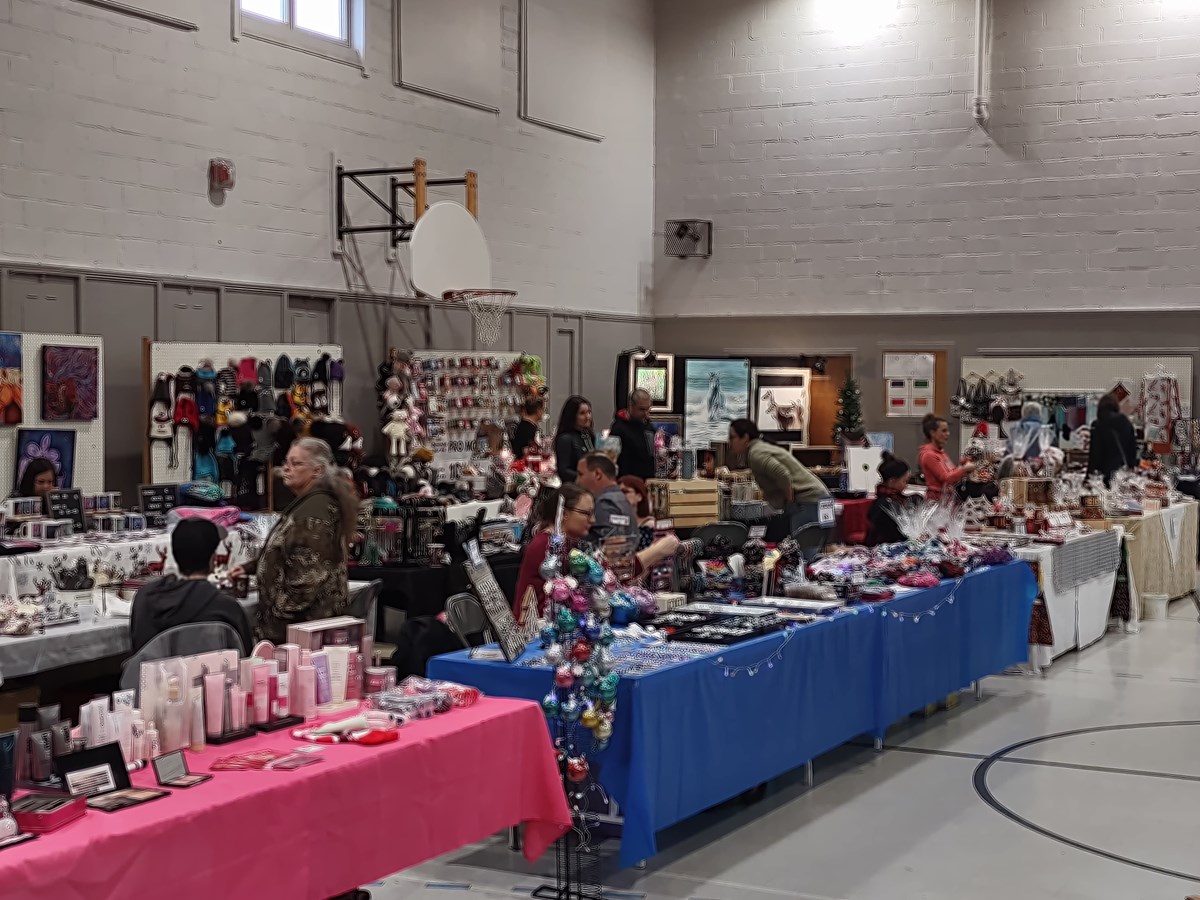 Bel engouement pour le 21e salon des artisans de l’école ADS