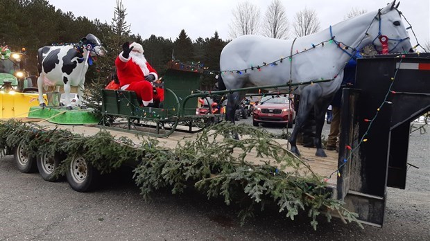 Le défilé en 2021 lorsque le Père Noël était de passage à Danville. 