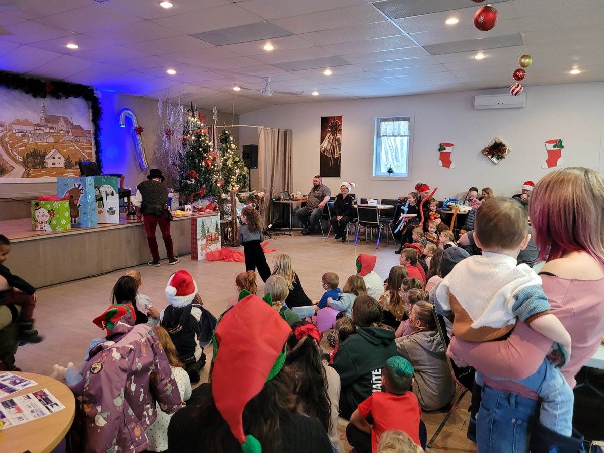 Pas moins de 150 personnes ont pris part à cette grande fête de Noël qui s’est déroulée à Saint-Claude.