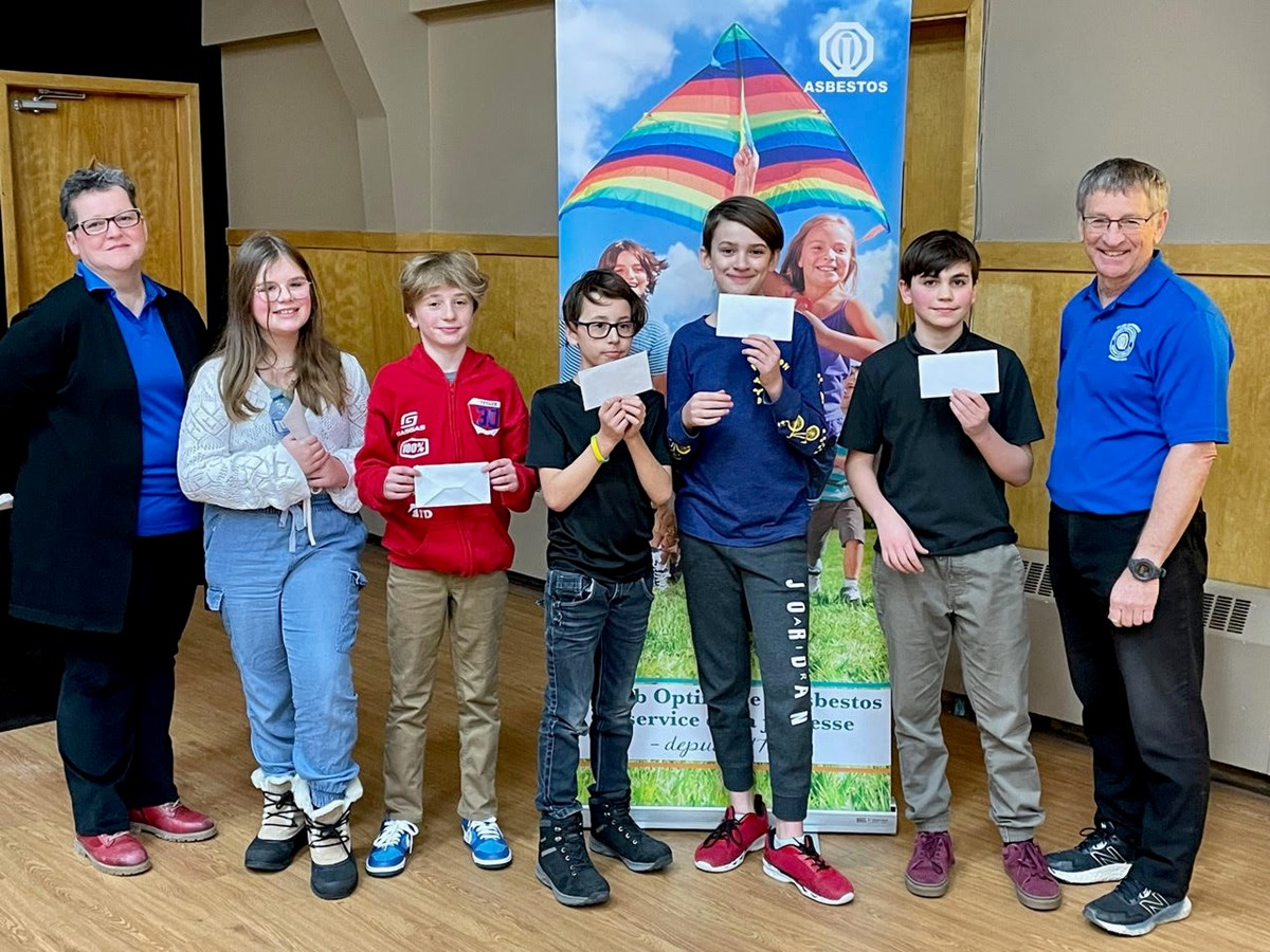 École la Tourelle : Chantale Lapointe-Gallant, Emma Comtois, Alexis Tessier (capitaine), Alexis Brown, Loïk Anctil-Lefebvre, Félix Filteau, Jean Nadeau