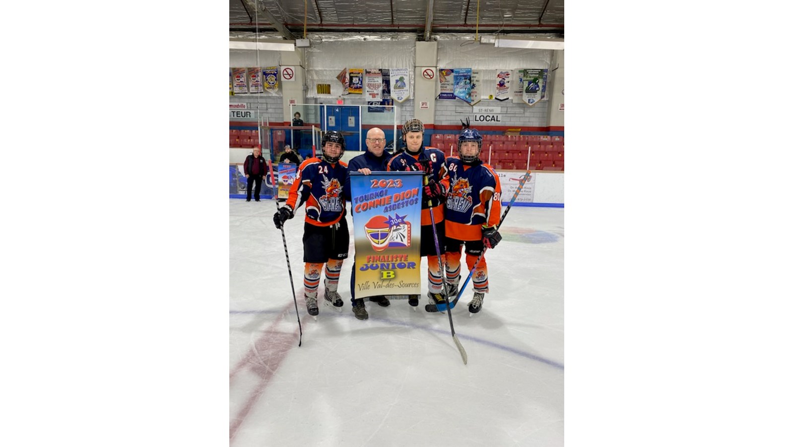 Le tournoi provincial Connie-Dion prend fin avec la présentation de la finale de la classe B