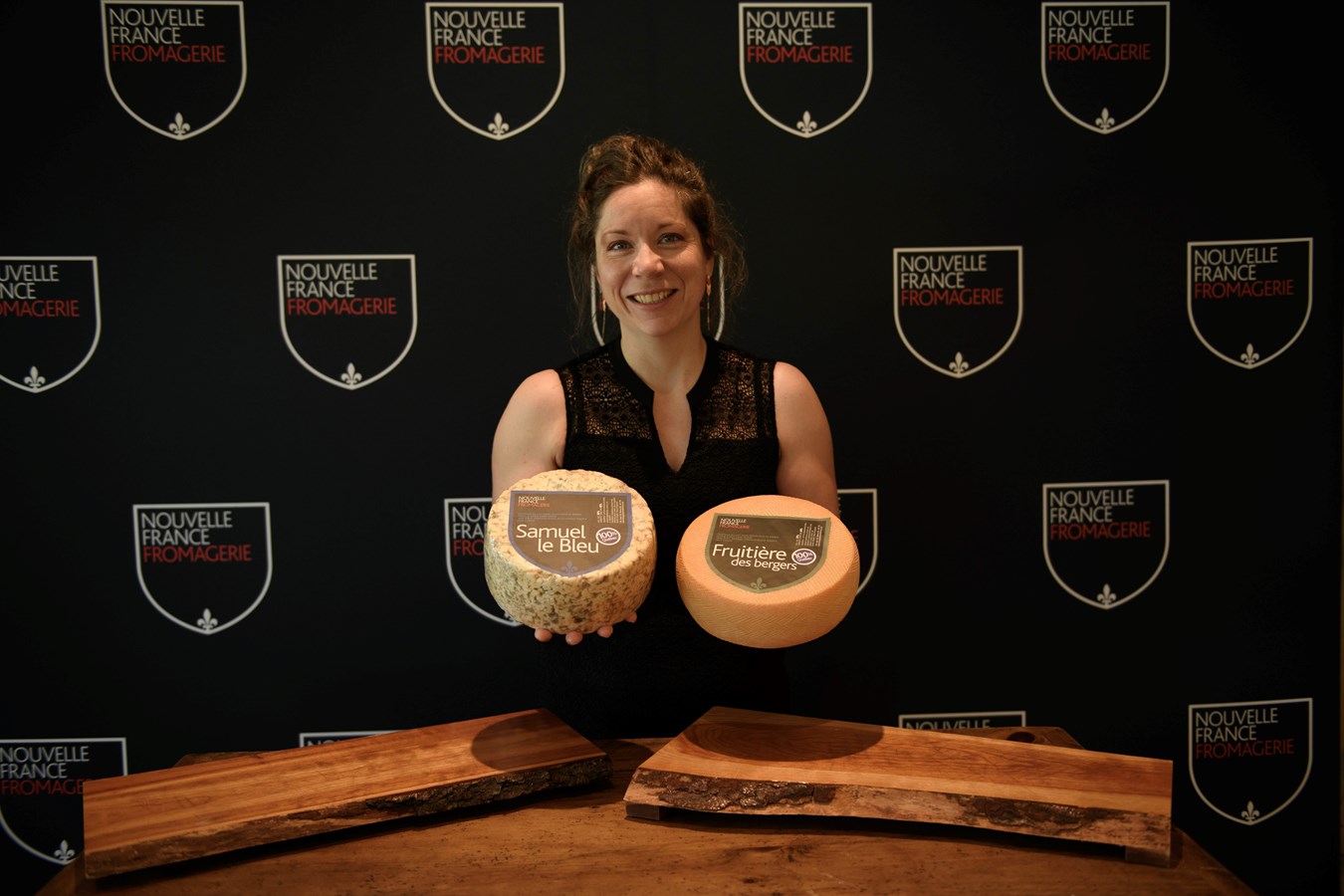 Les deux nouveaux fromages ont été présentés la semaine dernière par Marie-Chantal Houde, fromagère et copropriétaire de la Fromagerie Nouvelle France.