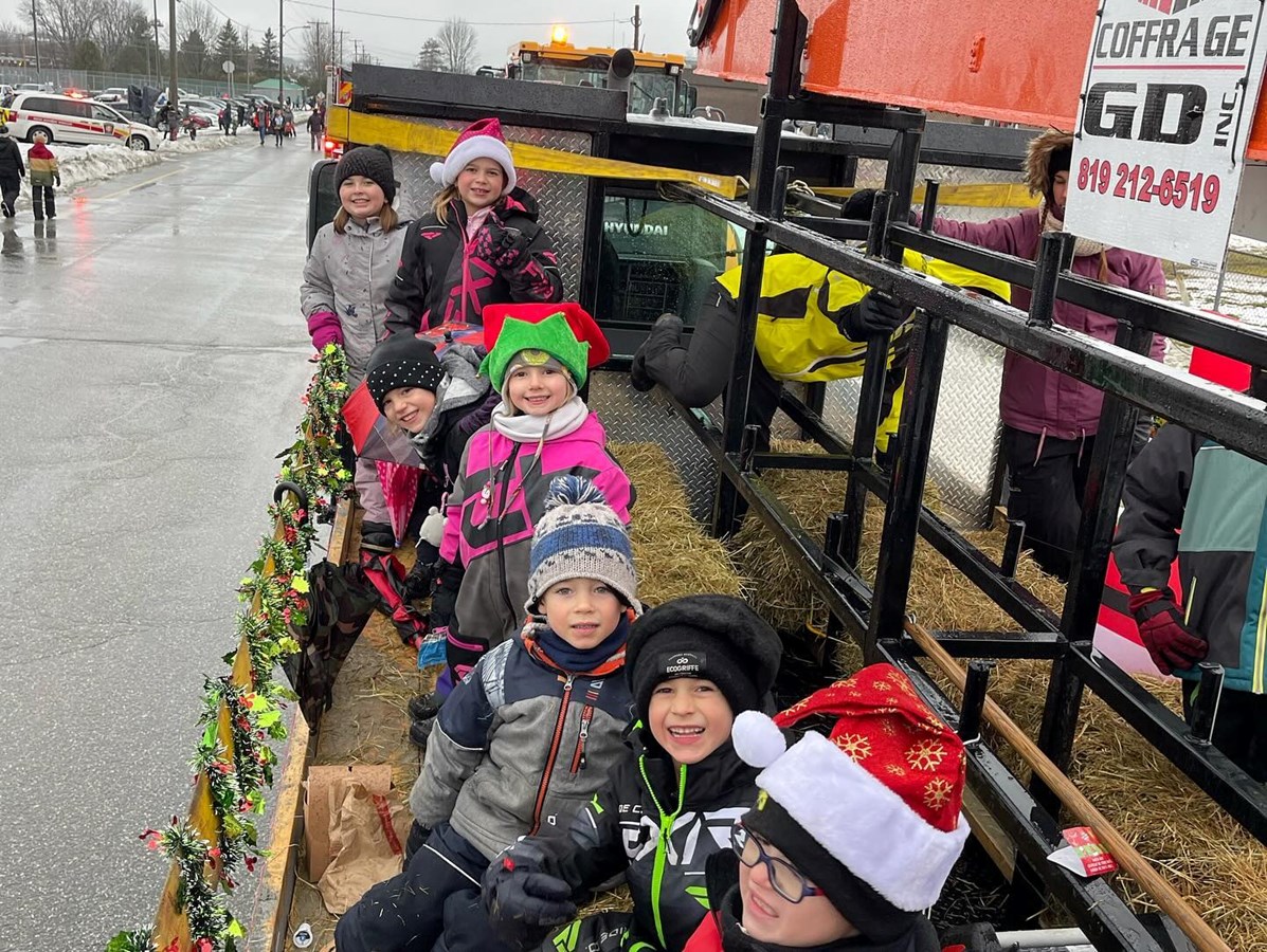 Malgré la pluie, le père Noël arrive à Windsor