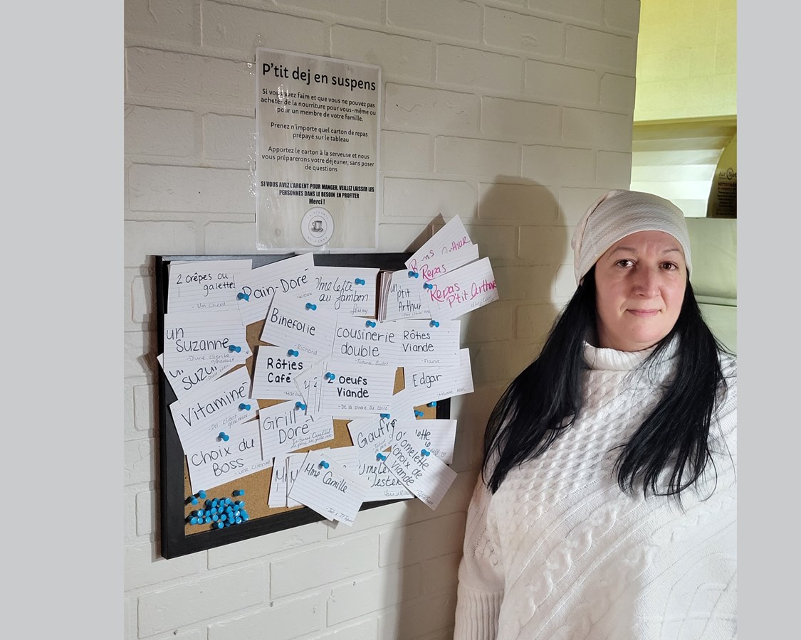 Marie-Ève Bergeron, propritaire du restaurant la binerie du Carré à Danville, instigatrice local du P’tit dej en suspens.