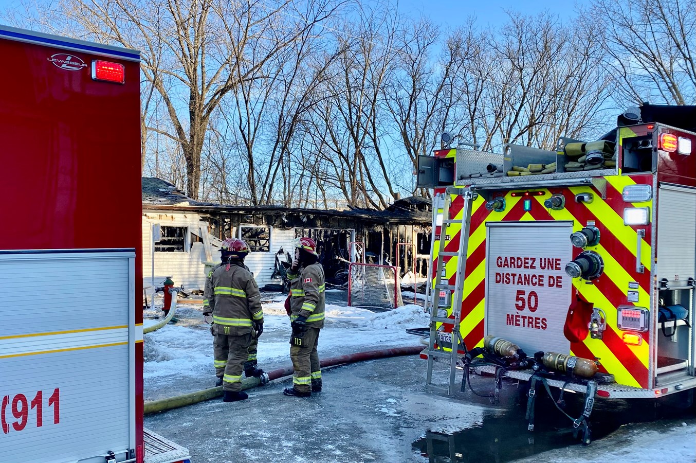 Une quinzaine de pompiers ont été nécessaires pour combattre les flammes.
