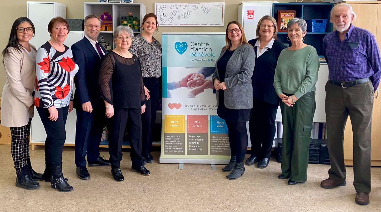 La direction du CAB a voulu rendre hommage à ses partenaires en leur faisant visiter les installations liées aux activités alimentaires du CAB. Entre autres, la MRC, Desjardins, Herwood (Jason Wheeler) et Centraide Estrie ont contribué aux succès obtenus par le CAB.