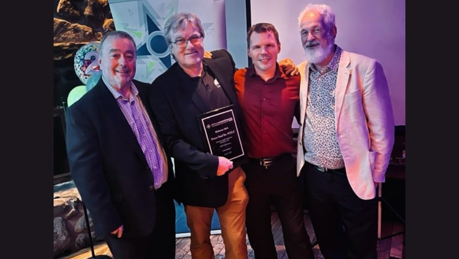 Marc Grimard, Daniel Pitre (lauréat du prix Bâtisseur 2024), Yannick Desruisseaux et Alain Blanchet.