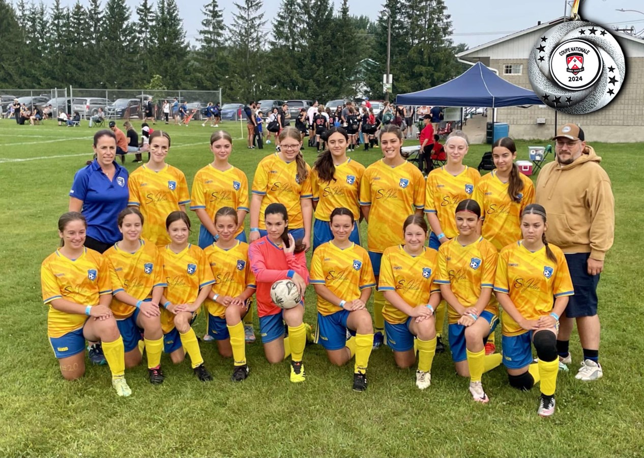 Dans le U14, les filles, dirigées par Stéphane Lépine et par Alexandra Lavoie, ont également fait la finale. Elles se sont toutefois inclinées 2-0 face à Lac-Beauport.