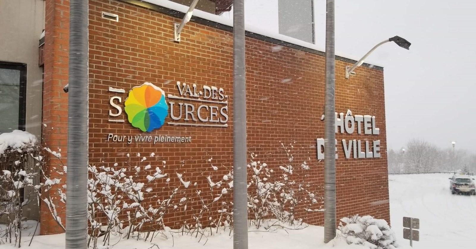 Val-des-Sources : une hausse du taux de taxation de 2,1 % en 2025