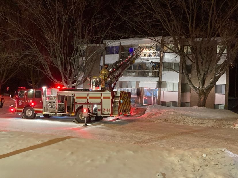 L’incendie était localisé sur le mur extérieur donnant sur la galerie.