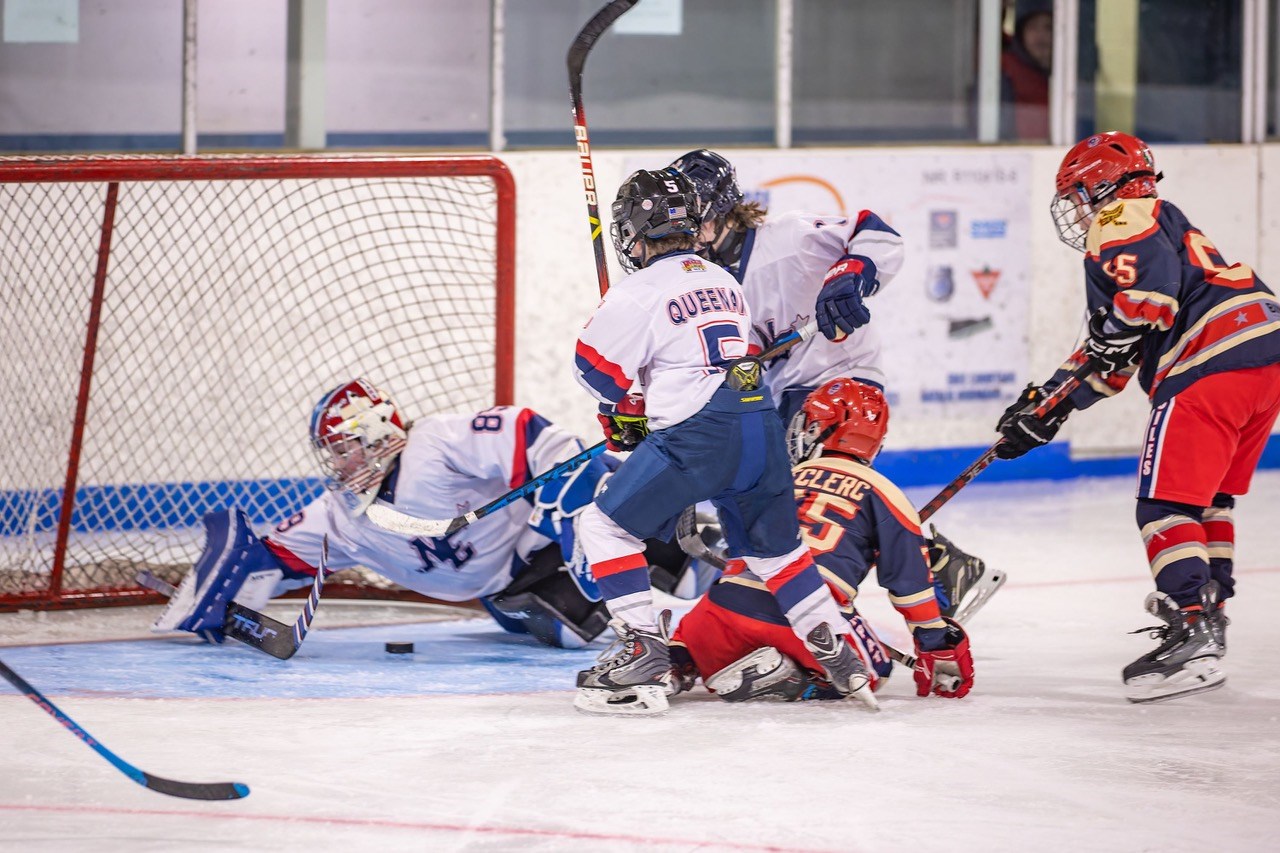  Trois équipes représenteront la ville hôtesse du tournoi Mousquiri, dont deux à la défense de leur titre de championne