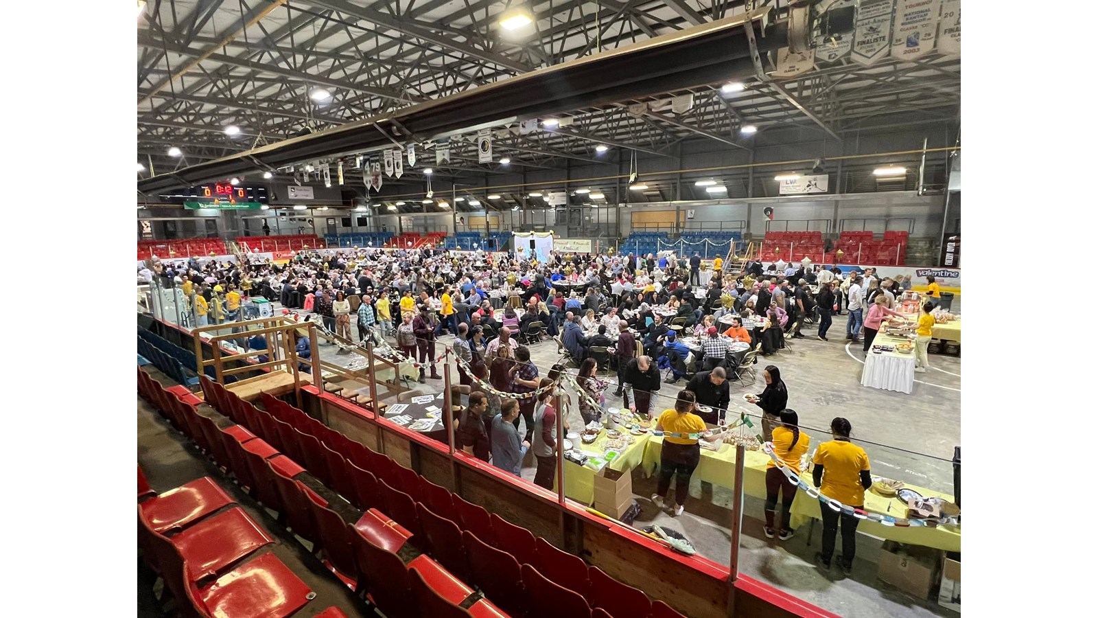 Le souper steak et frites, organisé par Centre de répit Théo Vallières, s’est déroulé au Centre J.-A.-Lemay de Windsor et aura permis d’amasser un bénéfice net de 50 200 $.
